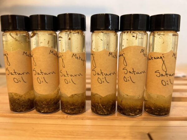 Saturn Oil